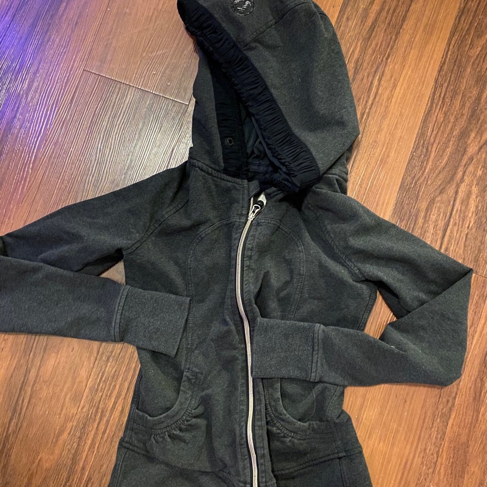 Lulu lemon zip up